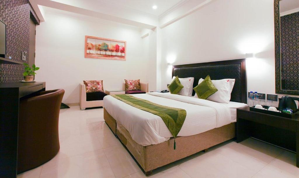 Hotel Anand Bhawan à New Delhi Extérieur photo